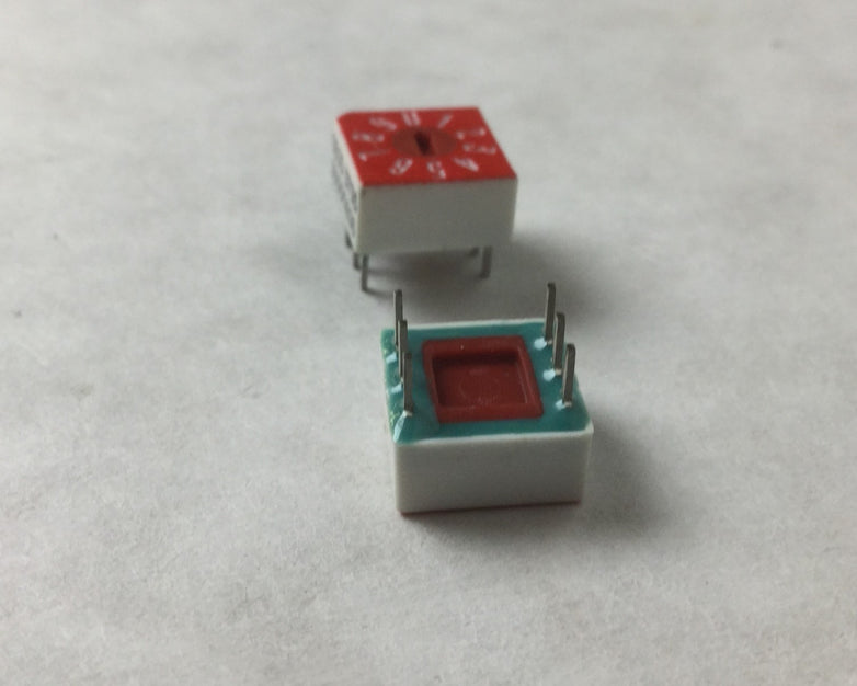 EECO D735, 330002GS, Lot of 8, Switch DIP, New,