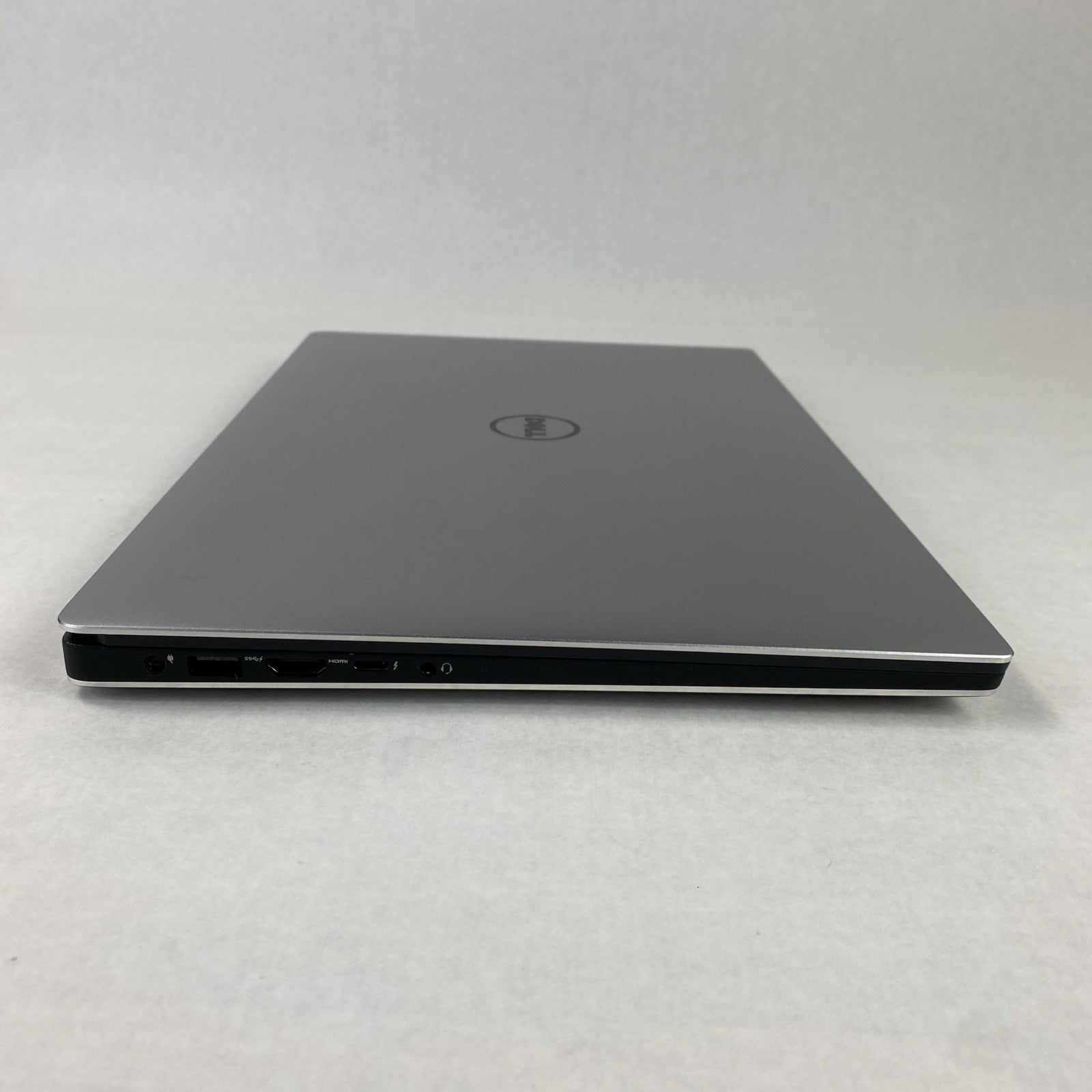 Dell Precision 5510 Intel Core i7-6820HQ 2.70 GHz 8 GB RAM 15.6" No HDD No OS