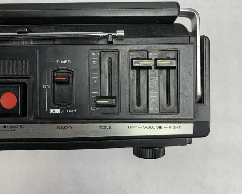 Sears 564 AM - FM - FM Stereo Radio Cassette Recorder