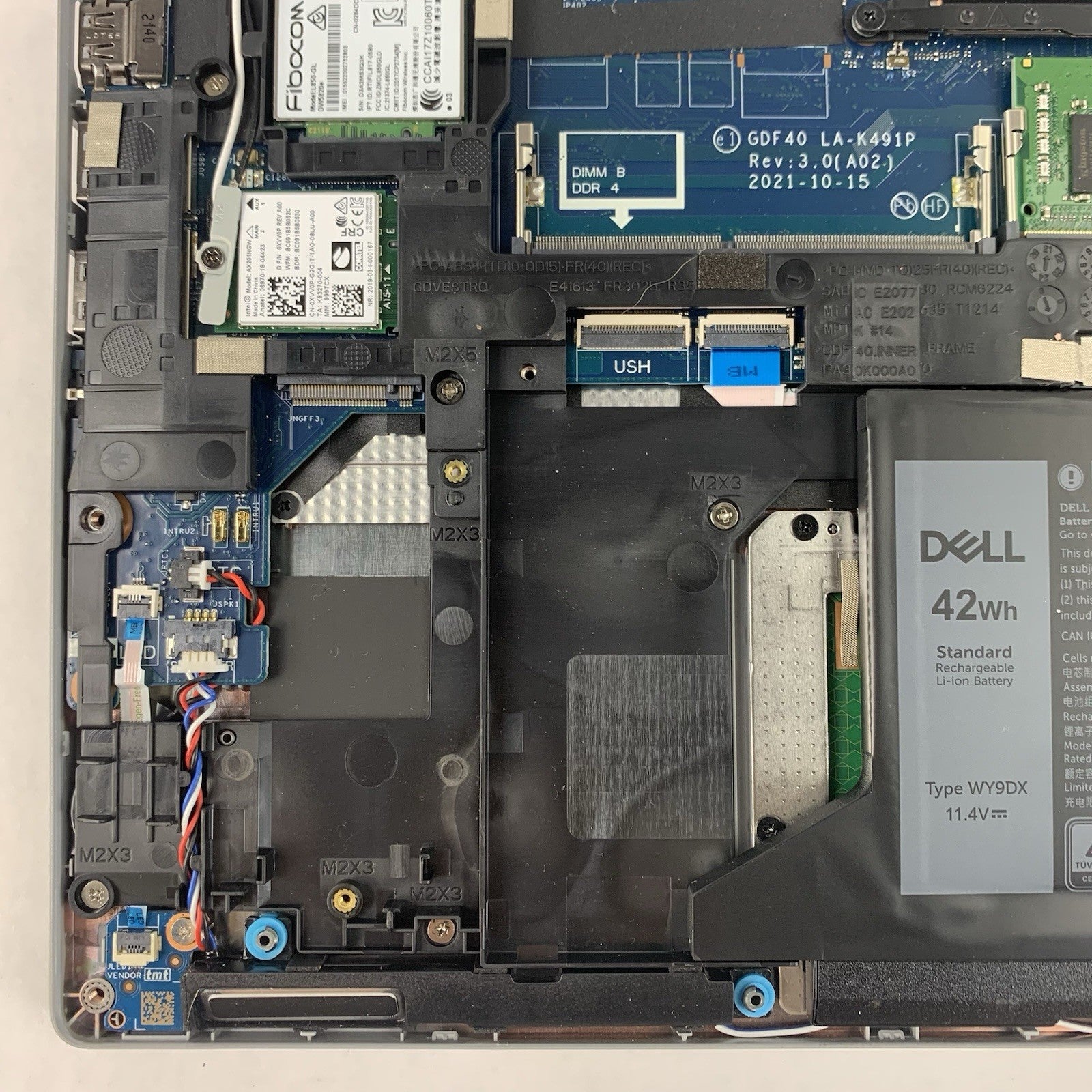Dell Latitude 5420 14" Laptop  i7-1165G7 2.8 GHz 8 GB RAM No OS/SSD/AC11