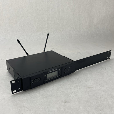 Audio Technica ATW R3100 Rackmount Diversity Receiver No Power Cord Untested