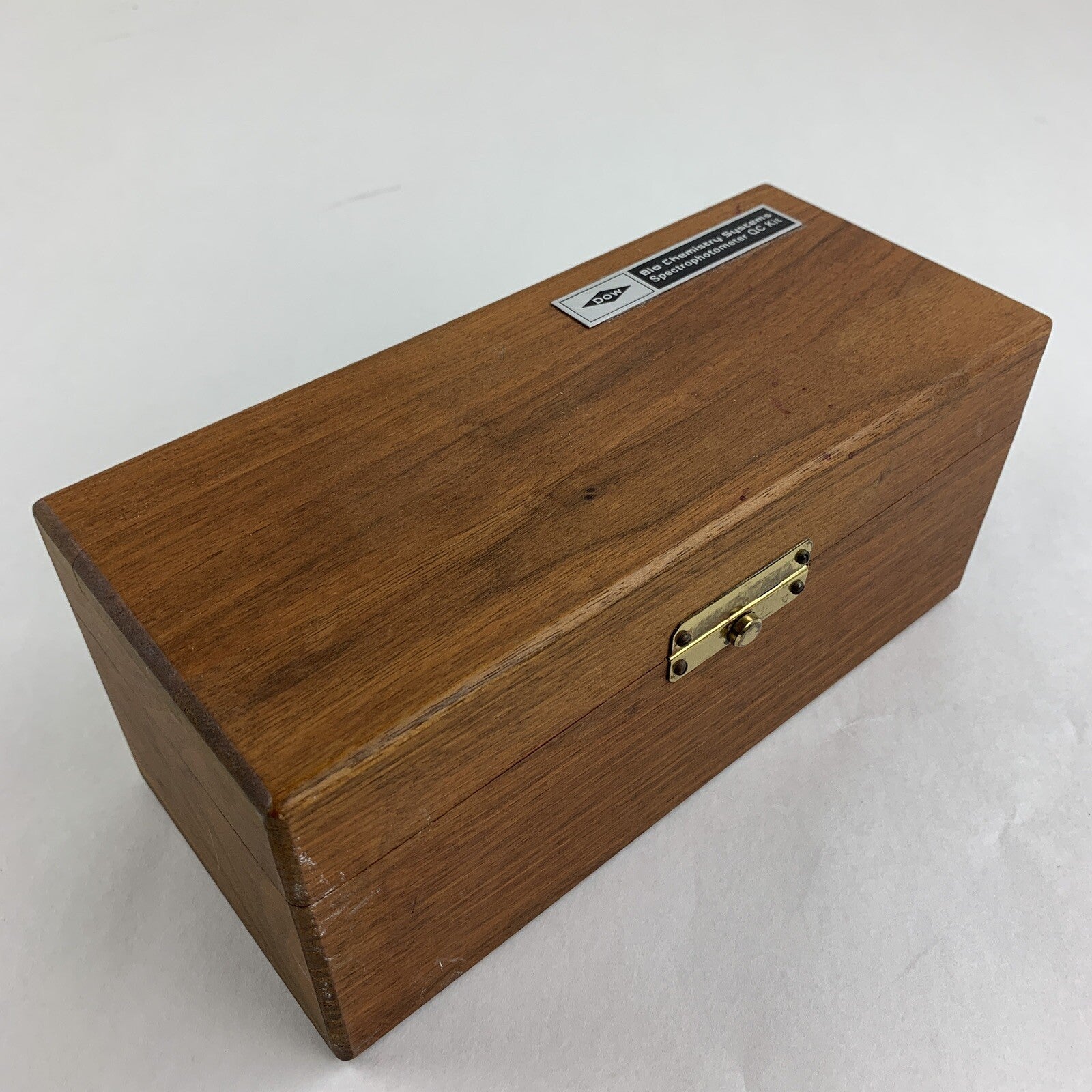 Dow Bio Chemistry Systems Spectrophotometer QC Kit Wooden Box