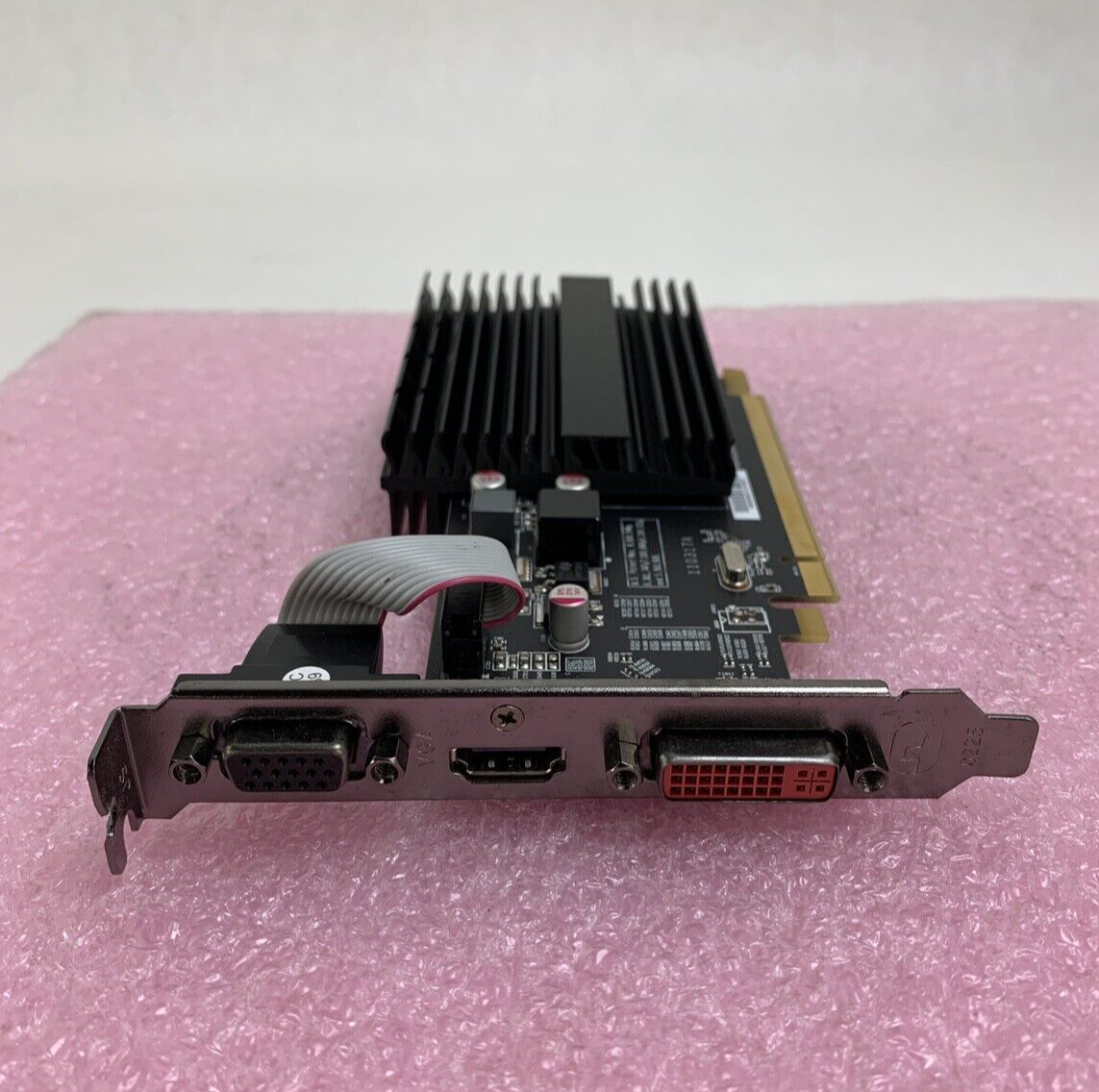 XFX AMD Radeon VPEACEDAR2PS4 1 GB DDR3 PCI-E Video Card
