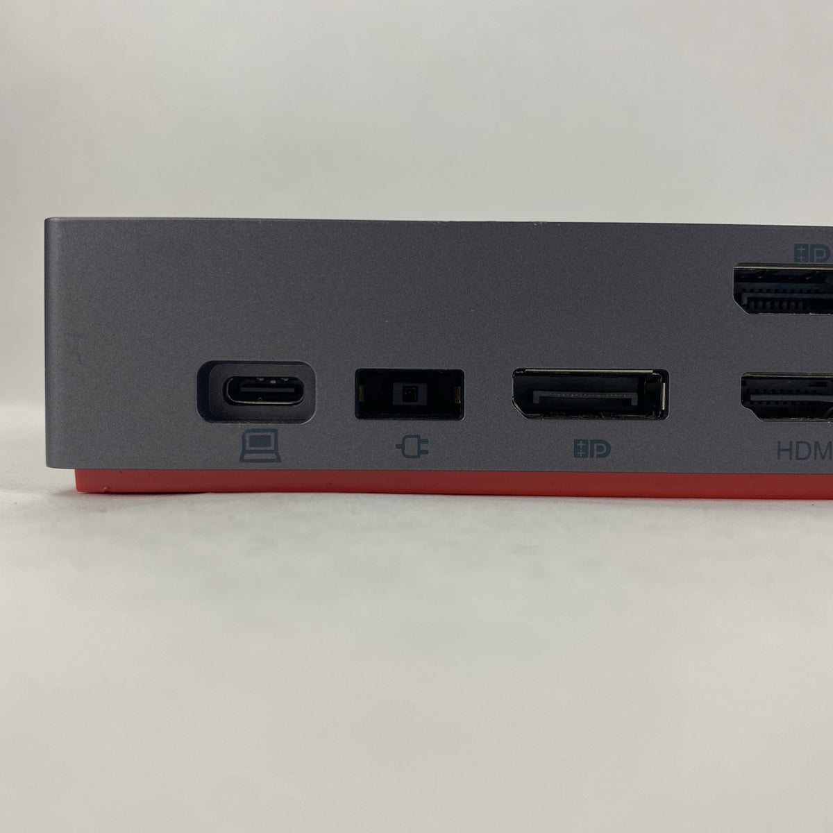 Lenovo LDA-VK4 ThinkPad  USB-C Dock v2 - No Cords5
