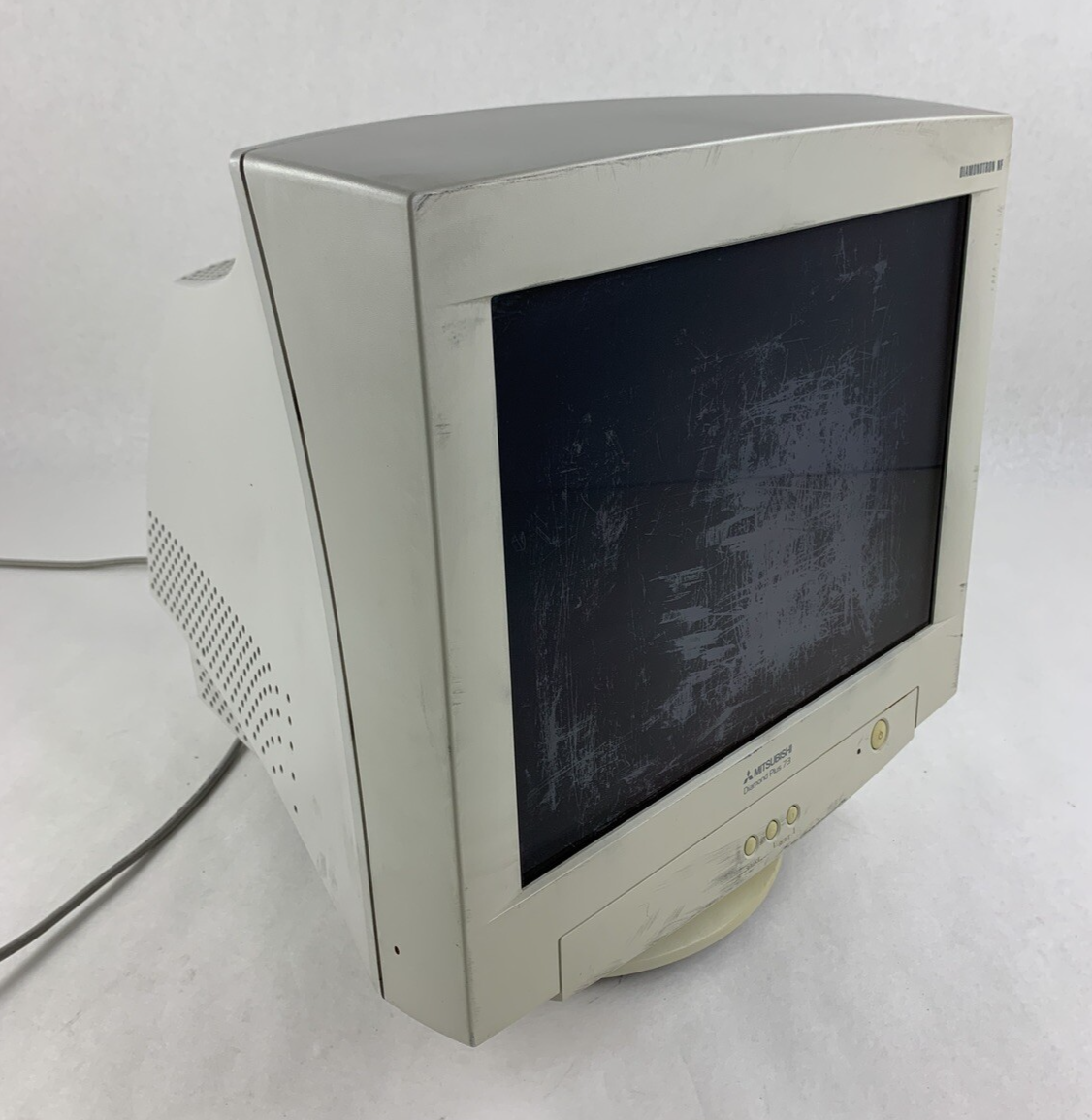 Mitsubishi Diamondtron Diamond Plus 73 CRT VGA Computer Monitor Retro Gaming