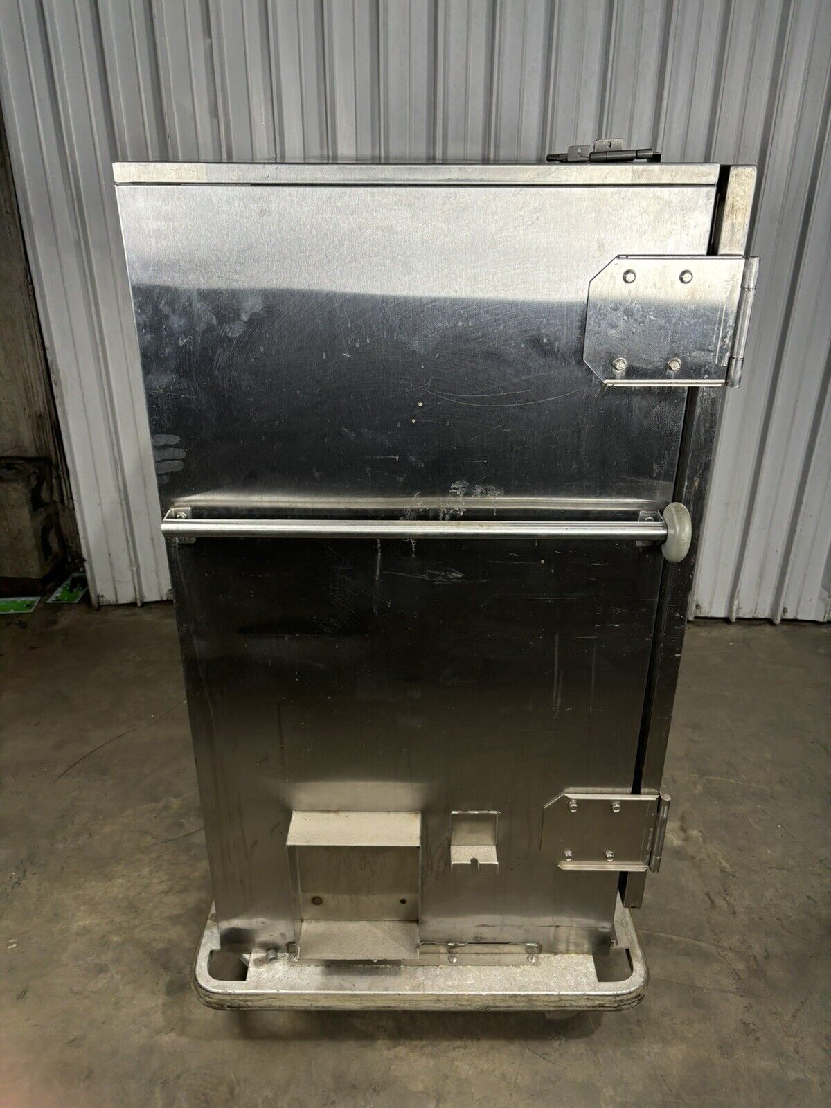 Carter Hoffmann BB1000 FH90 Warming Heated Banquet Cart Cabinet 120V 13.7A 1650W