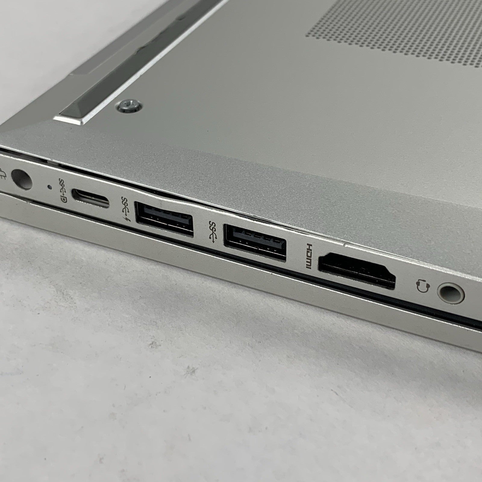 HP EliteBook 655 G10 15.6" AMD Ryzen 7 Pro 7730U 2GHz 8GB RAM No SSD/OS/AC Dent11