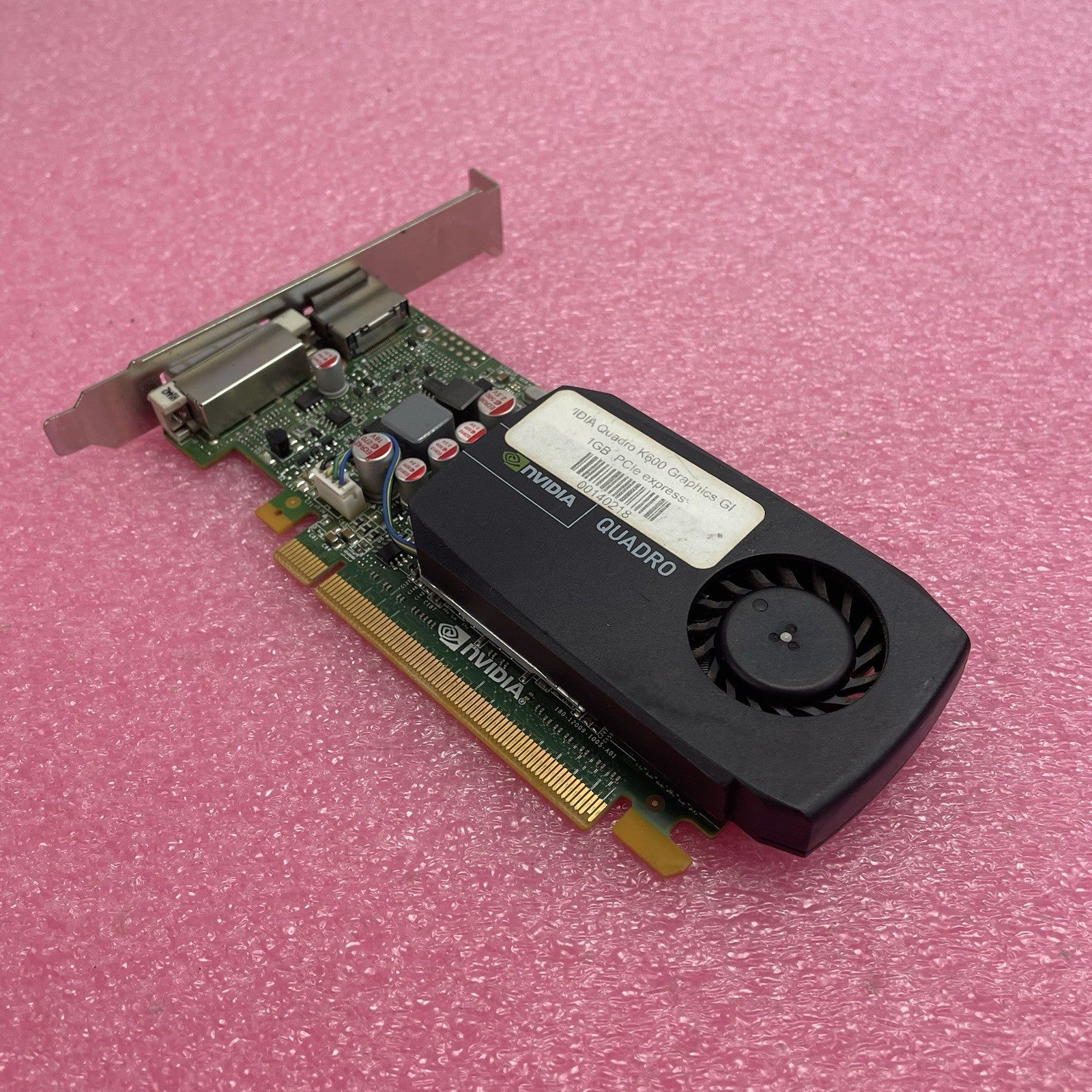 Nvidia Quadro 600 1GB GDDR3 DisplayPort DVI PCIe x16 Graphics Video Card 03T8009