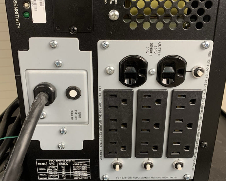 APC Smart-UPS SUA2200XL 2200VA UPS 120V 5U Tower Rack Tested No Batteries