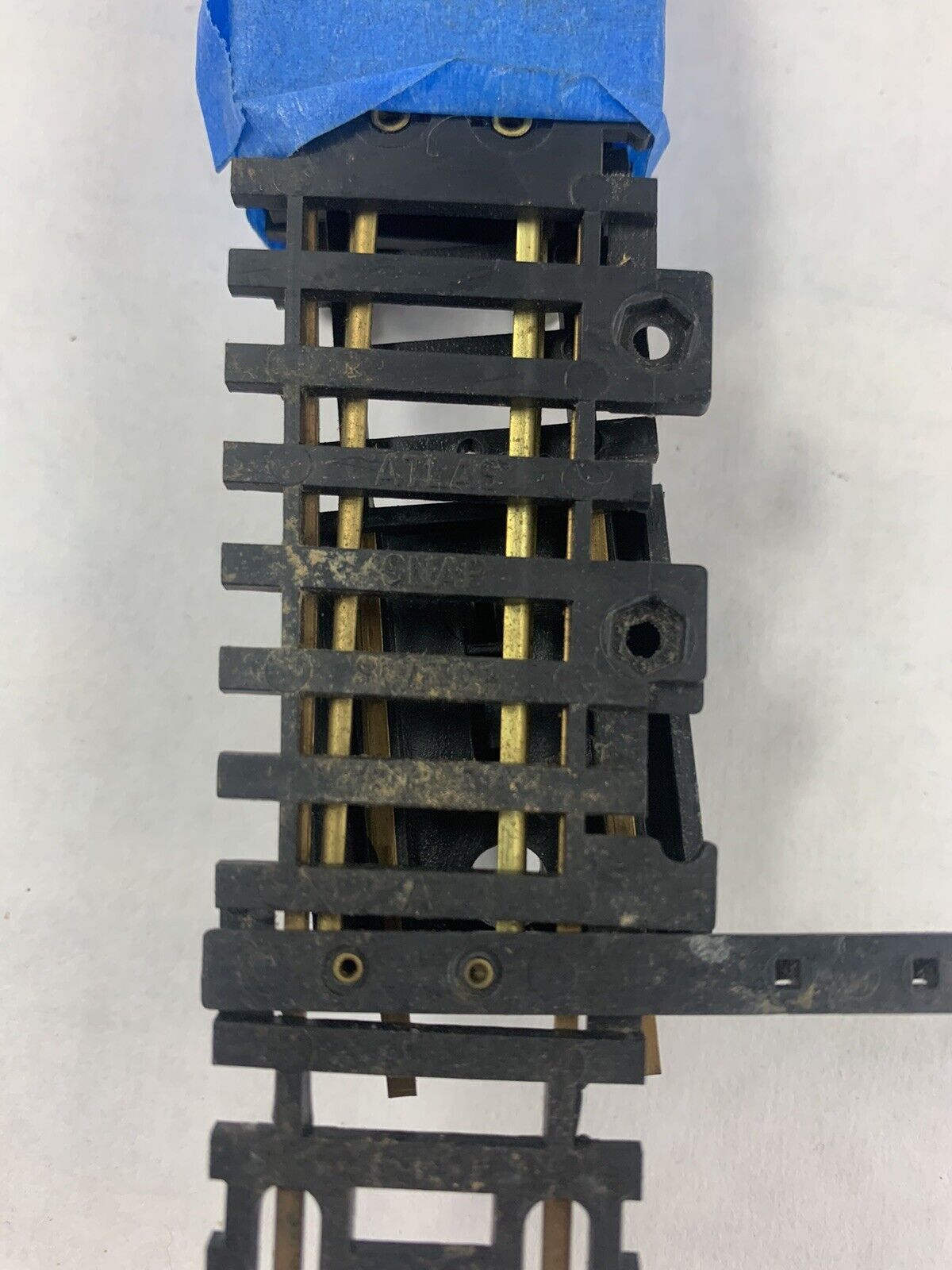 Mixed Lot of 65 HO Scale Atlas 3" 6" 9" 18" 22" Brass Snap Track Pieces