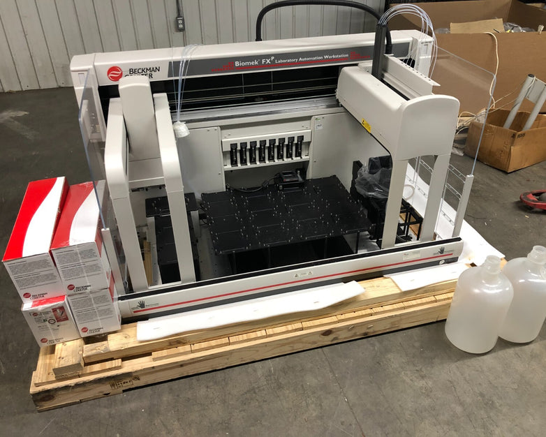 Beckman Coulter Biomek FXP Automated Lab Workstation w/ Tray, Tips, Hood