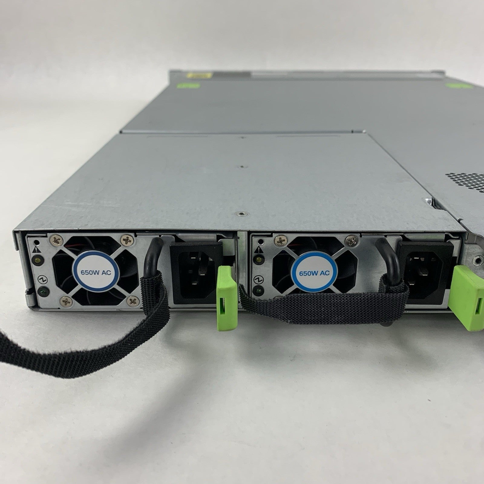Cisco UCS C220 M3 1U Server 2x E5-2670 2.5 GHz 128 GB Ram No OS No HDD10