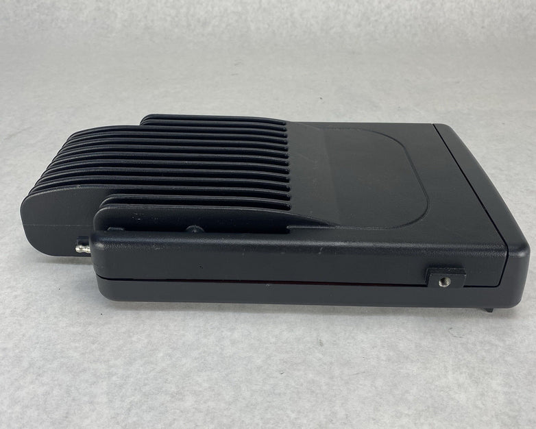 Motorola M01HX+427W M01KLM9PW6AN Radio Base Unit Untested