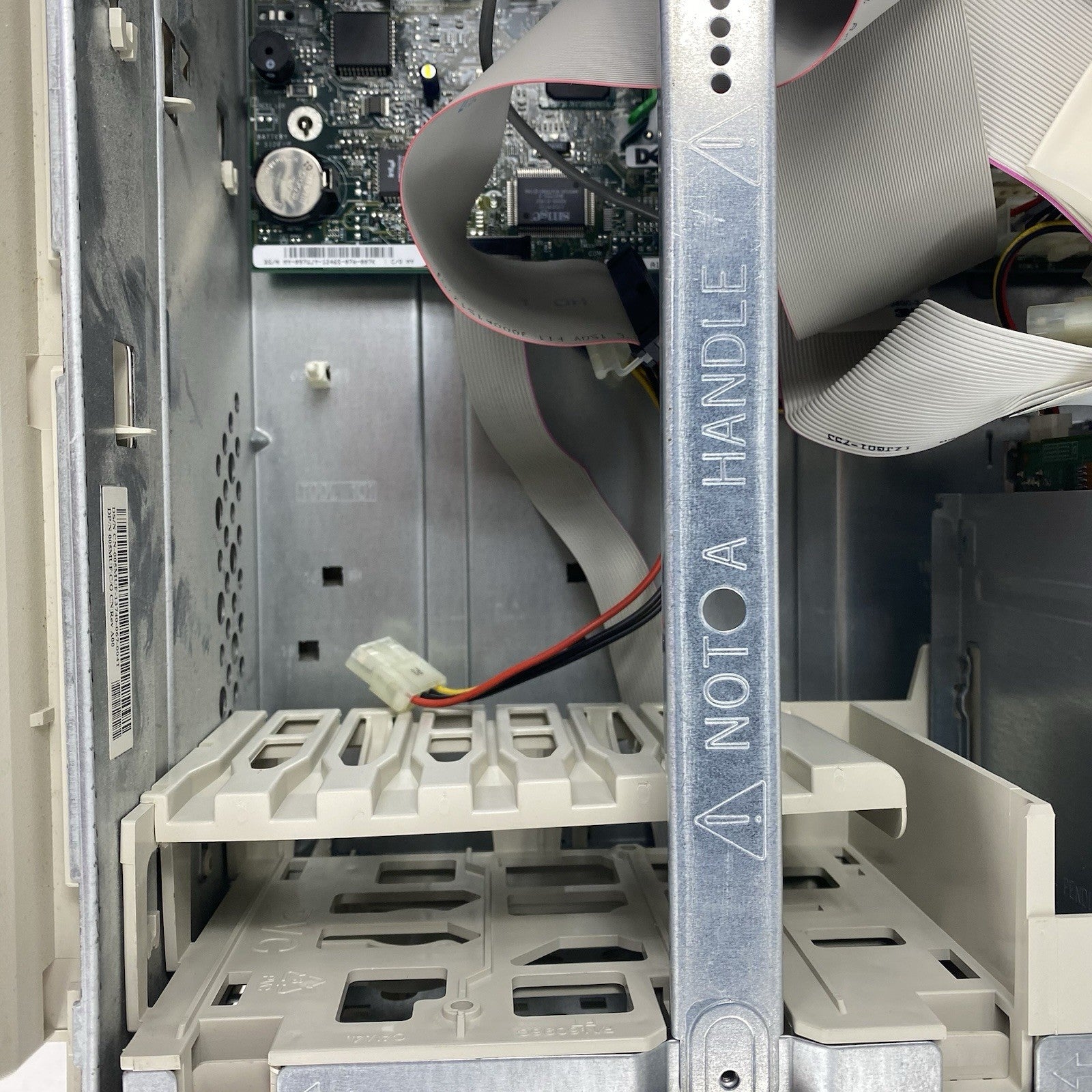 Dell Dimension 4100 MT Pentium III 733MHz 128MB RAM No HDD No OS