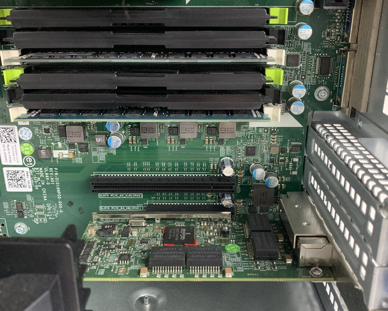 Dell Poweredge T620 Server 2x E5-2609 2.4 GHz 32 GB Ram Perc H710 No OS No HDD