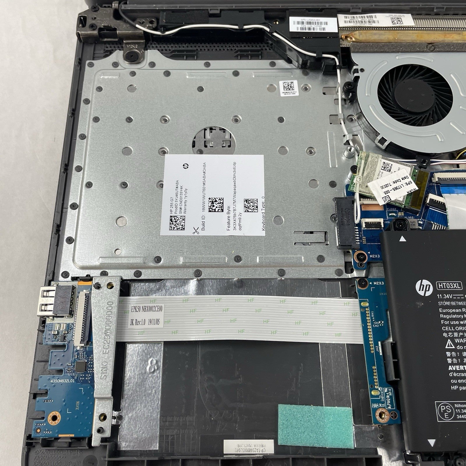 HP 255 G7 15.6" Ryzen 3 2200U 2.50 GHz 8 GB RAM No SSD/AC/OS16