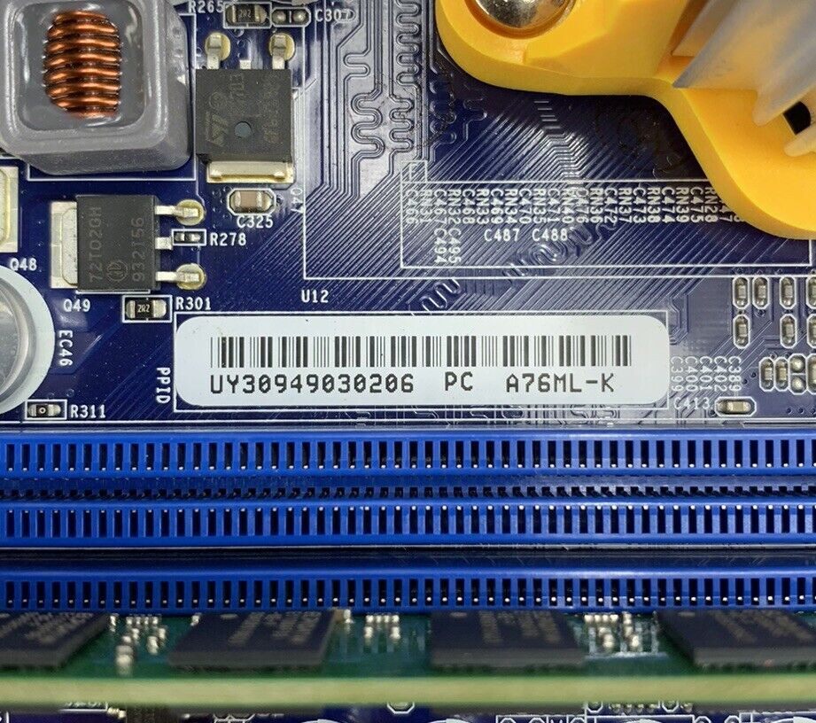 Foxconn A76ML Motherboard AMD Athlon II x2 245 2.9GHz 2GB RAM w/Shield