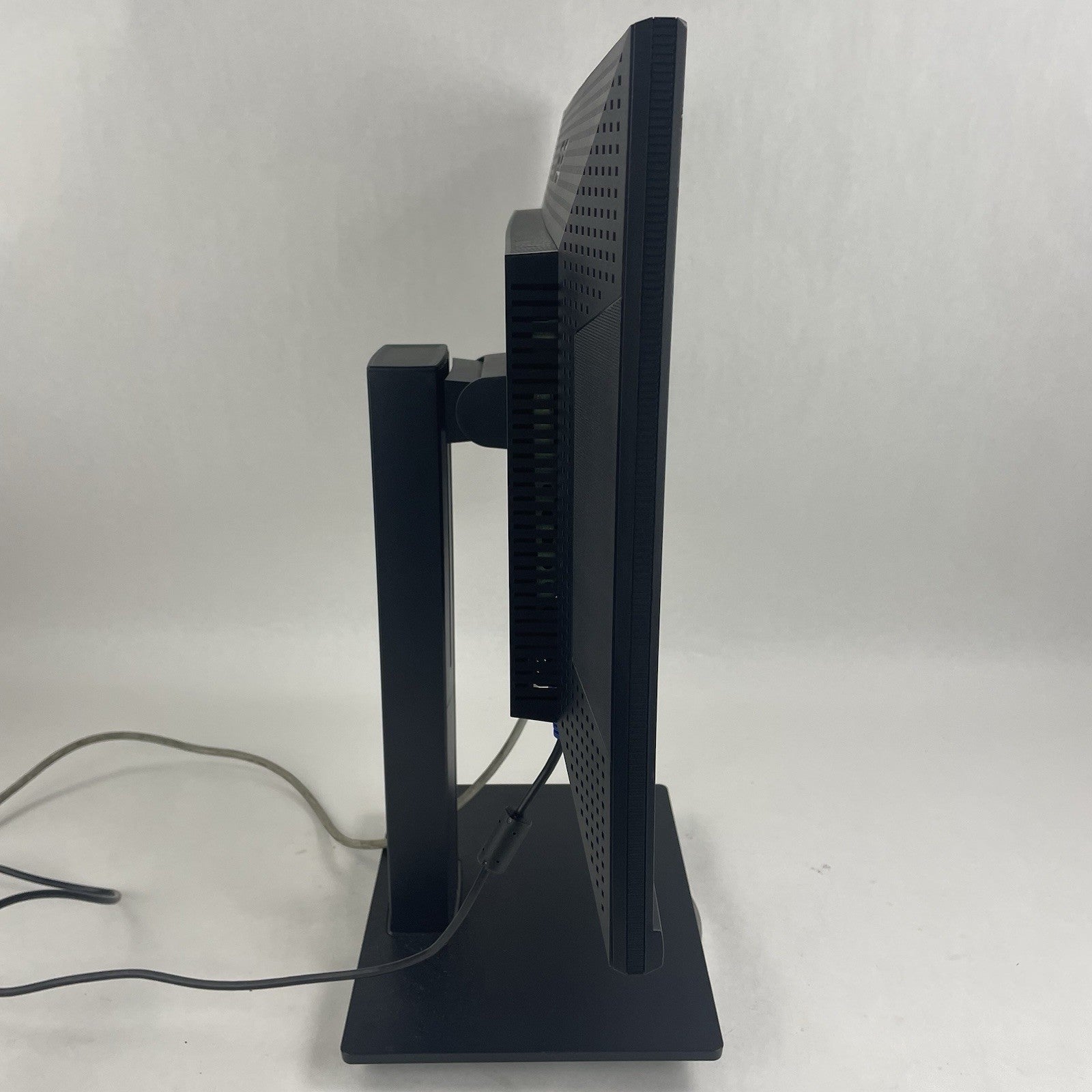 Asus PB258 25" Monitor Resolution: 2560x1440 QHD @ 60Hz Finish: Matte7