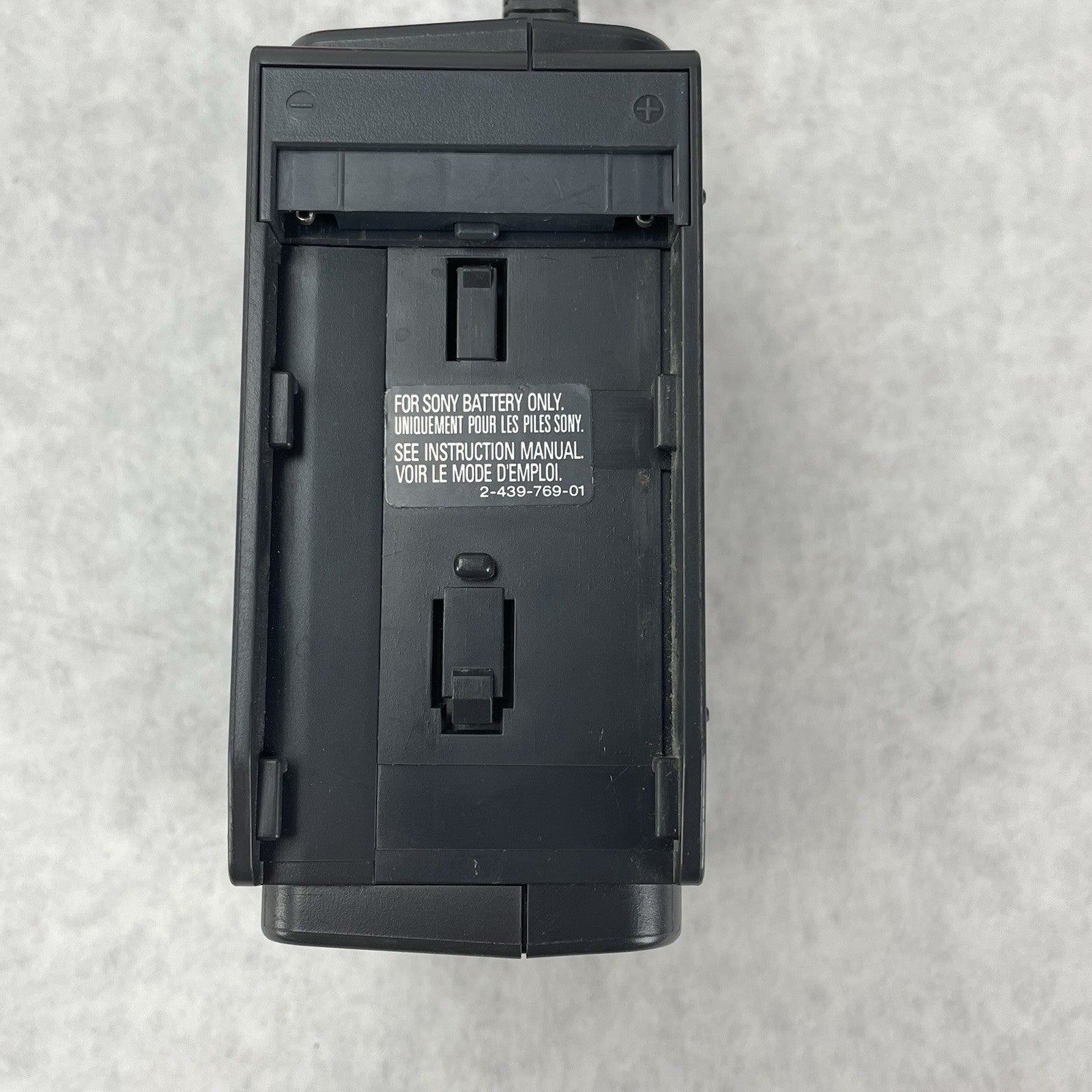 Sony AC-V515 AC Power Adapter Battery Charger7