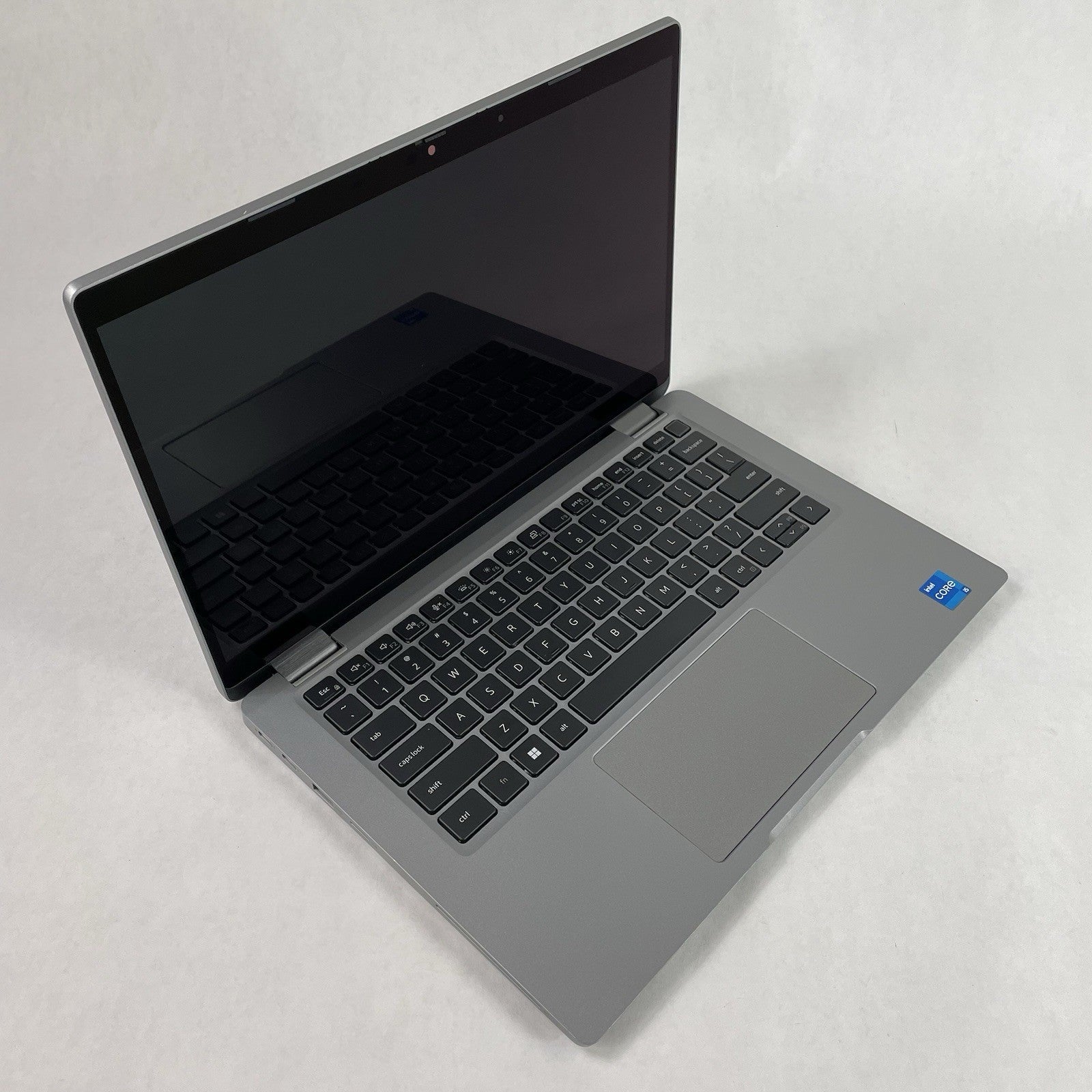 Dell Latitude 5330 13.3" i5-1235U 3.76 GHz 16 GB RAM No SSD/OS/AC0