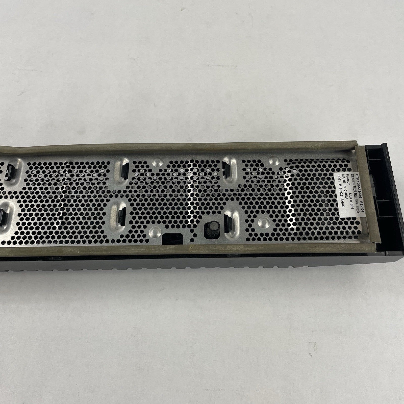 EMC Data Domain DD2500 100-564-598 Server Front Bezel Cover WITHOUT KEYS8