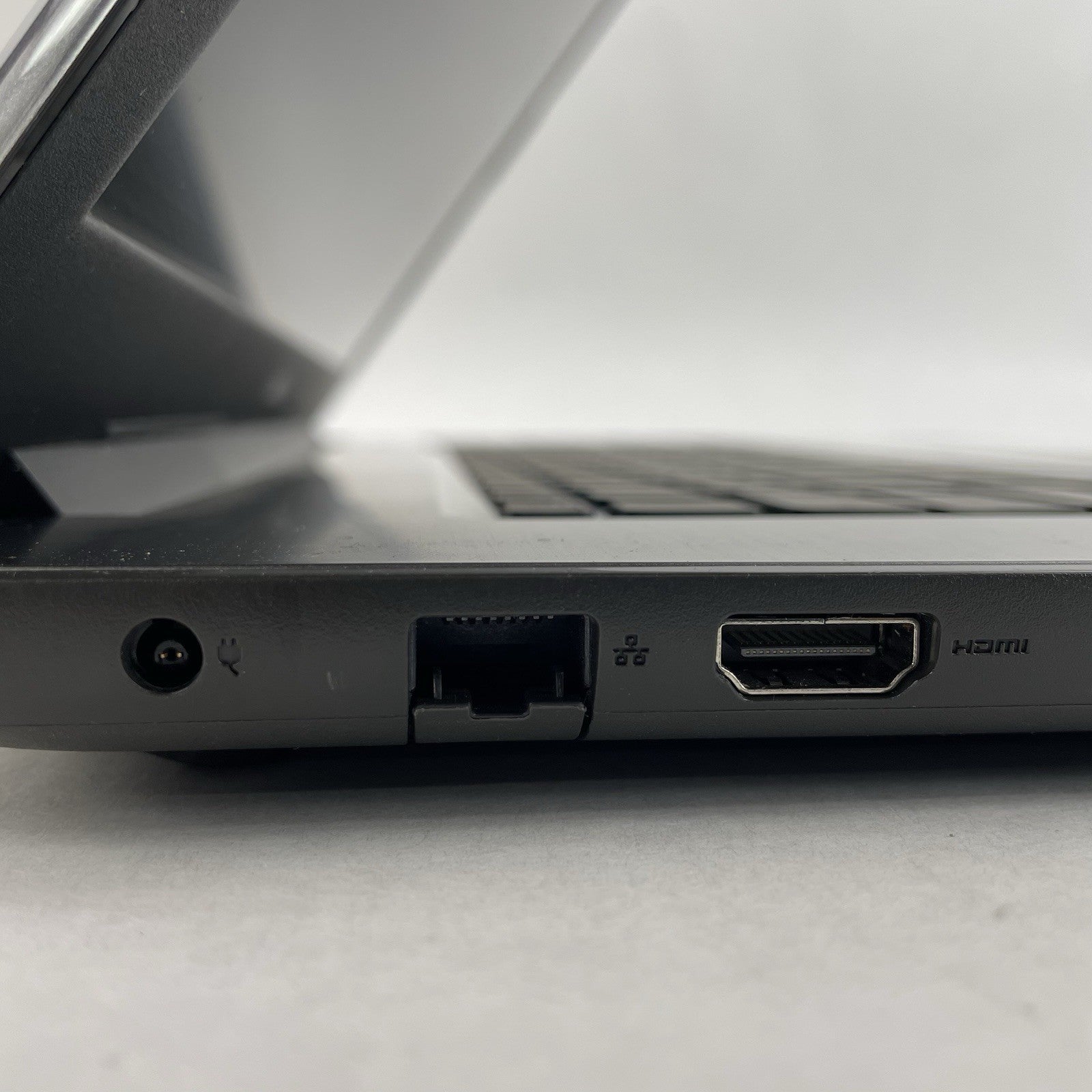 Dell Inspiron 5767 17.3" i5-7200U 2.50 GHz 8 GB RAM No SSD/OS/AC - BIOS6