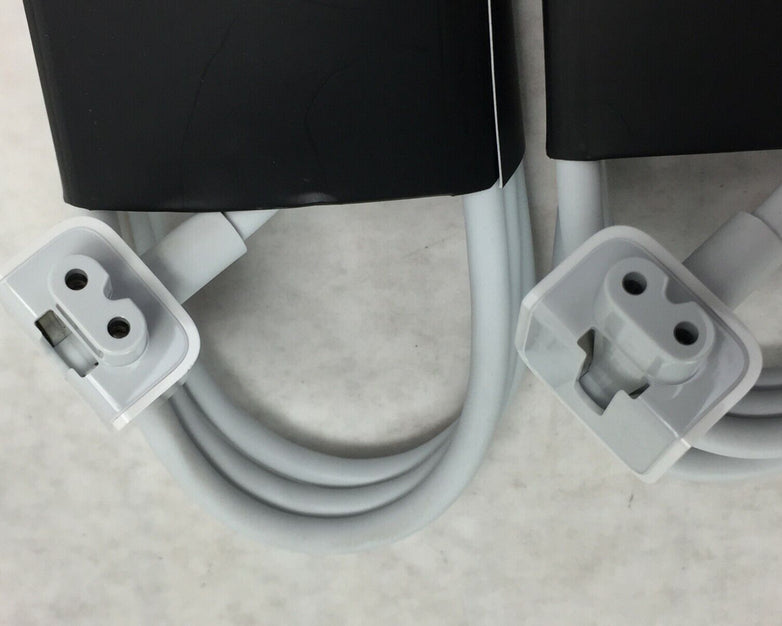 Lot of 2  OEM Apple (Longwell)  E344535  LS-7A  2.5A 125V  6Ft  AC Power Cord
