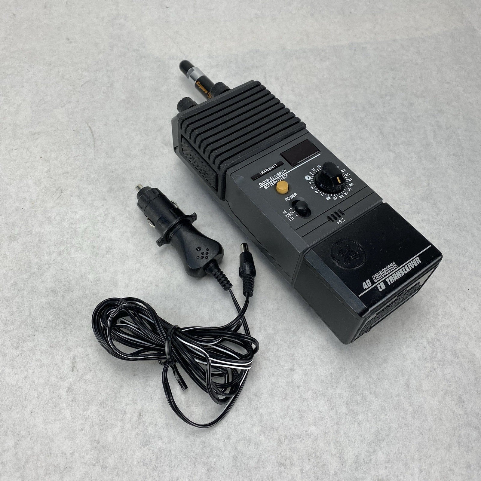 General Electric 3-5979 40-Channel Handheld CB Transceiver Untested