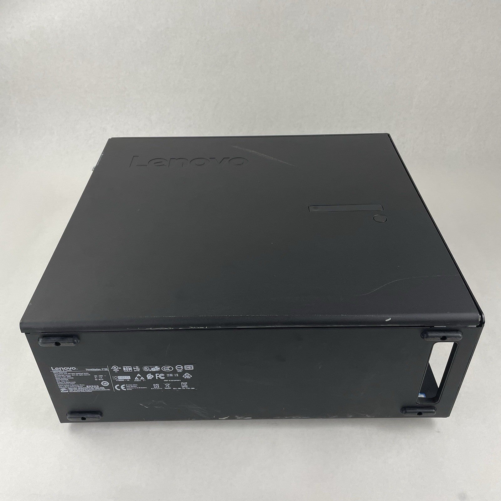 Lenovo ThinkStation P720 2x Xeon Silver 4110 2.10 GHz 32 GB RAM No GPU/HDD7