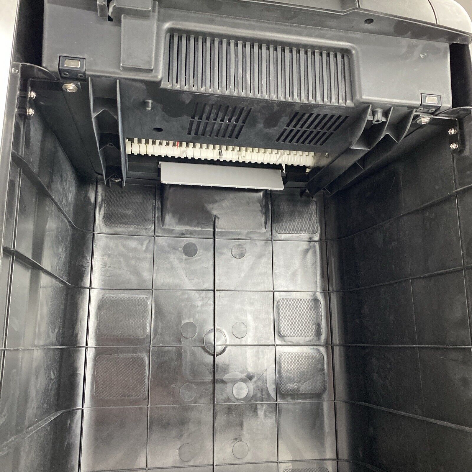 Swingline SX19-09 Super Cross-Cut Jam Free Shredder SWI1758493