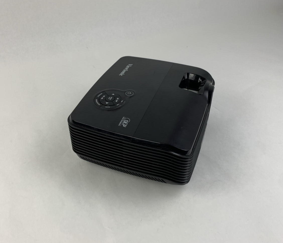 ViewSonic VS12440 PJD511  Projector  148 Lamp Hours   No Remote0