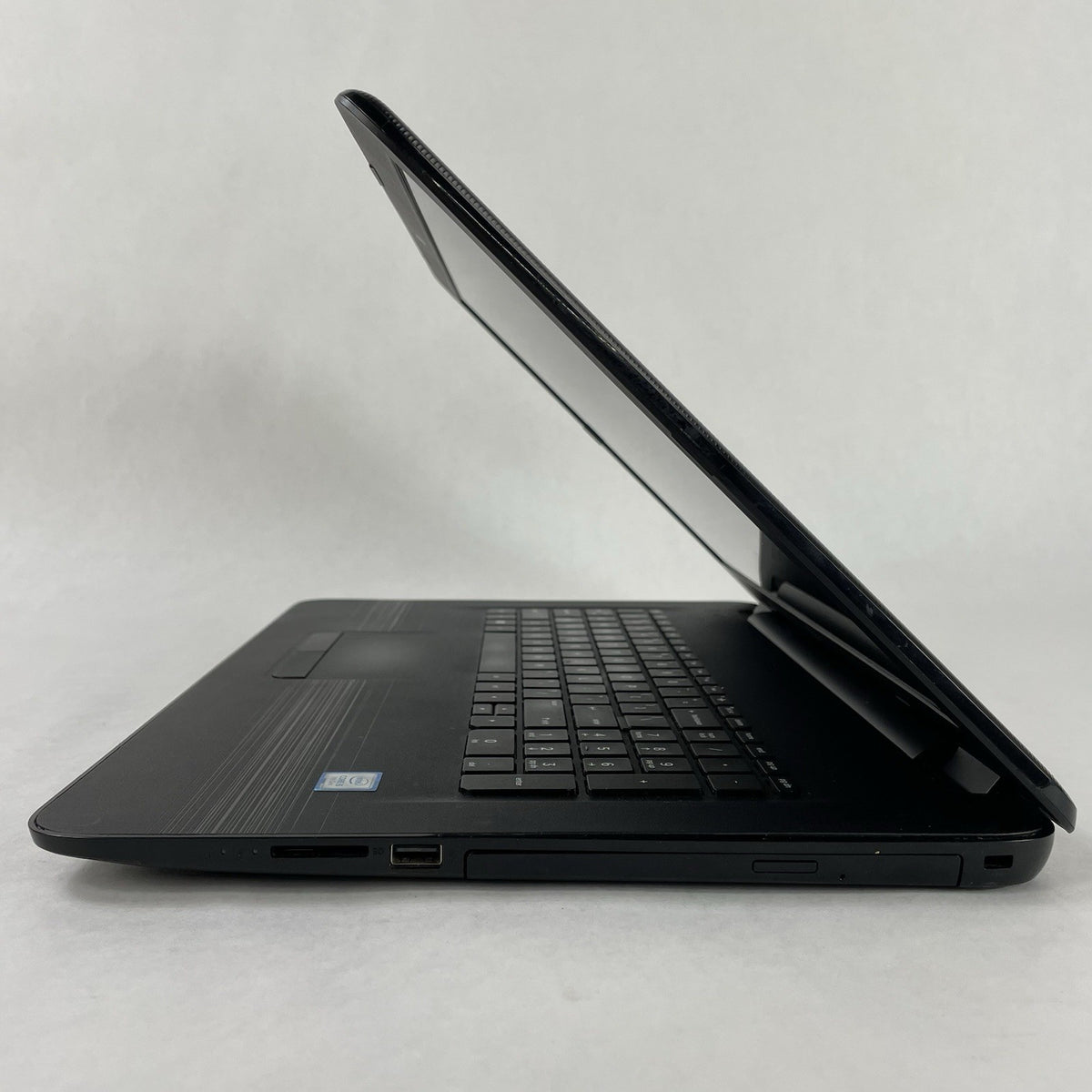HP 17-x116dx 17.3" i5-7200U 2.50 GHz 8 GB RAM No SSD/OS/AC/Batt - READ7