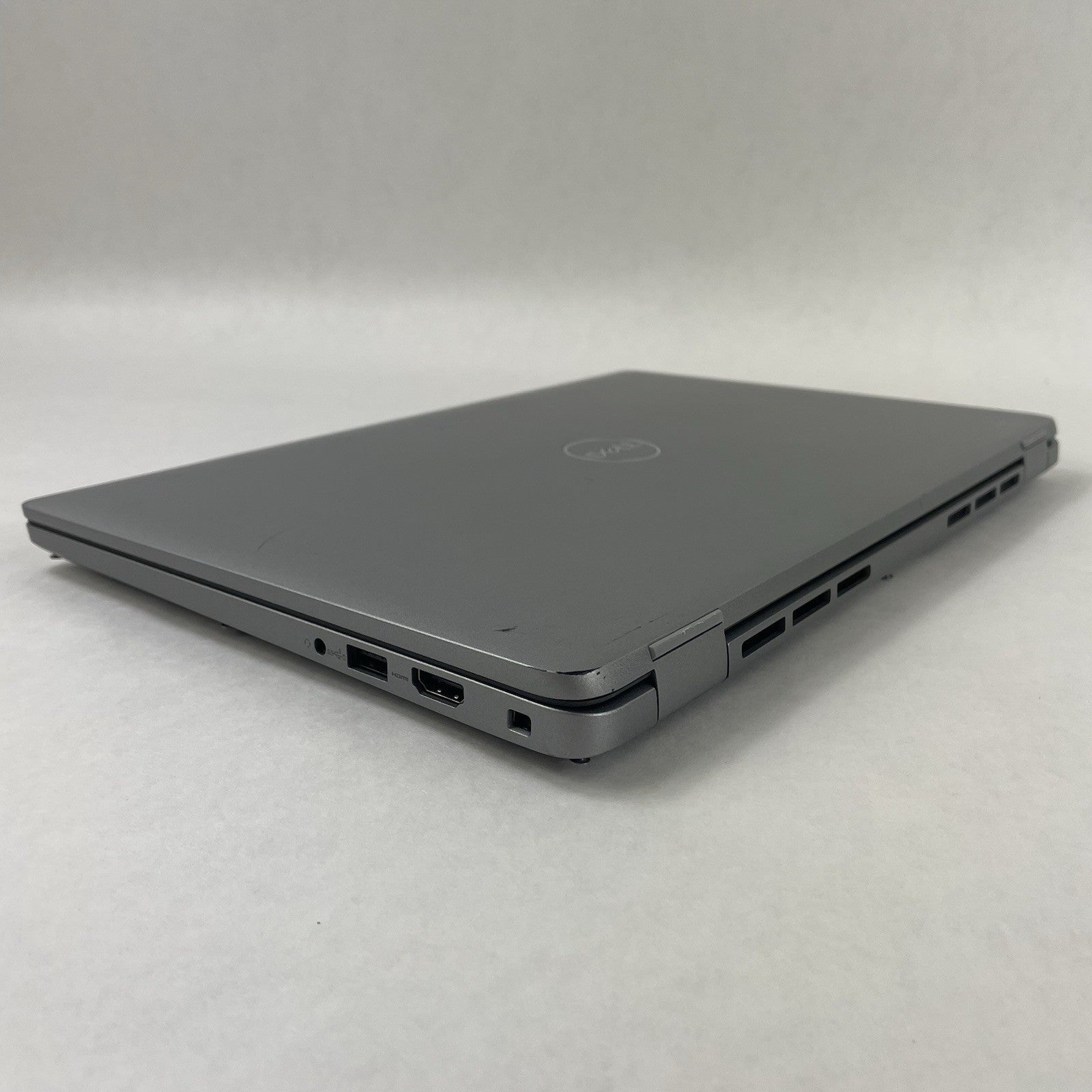 Dell Latitude 5440 14" i5-1345U 4.35 GHz 8 GB RAM No SSD/OS/AC - Bad Bottom9