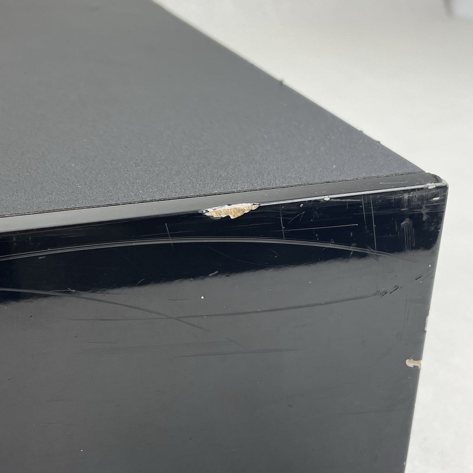 ZVOX 580 Sound Bar Sound Base Cabinet Box Subwoofer Sound System TV Platform Blk