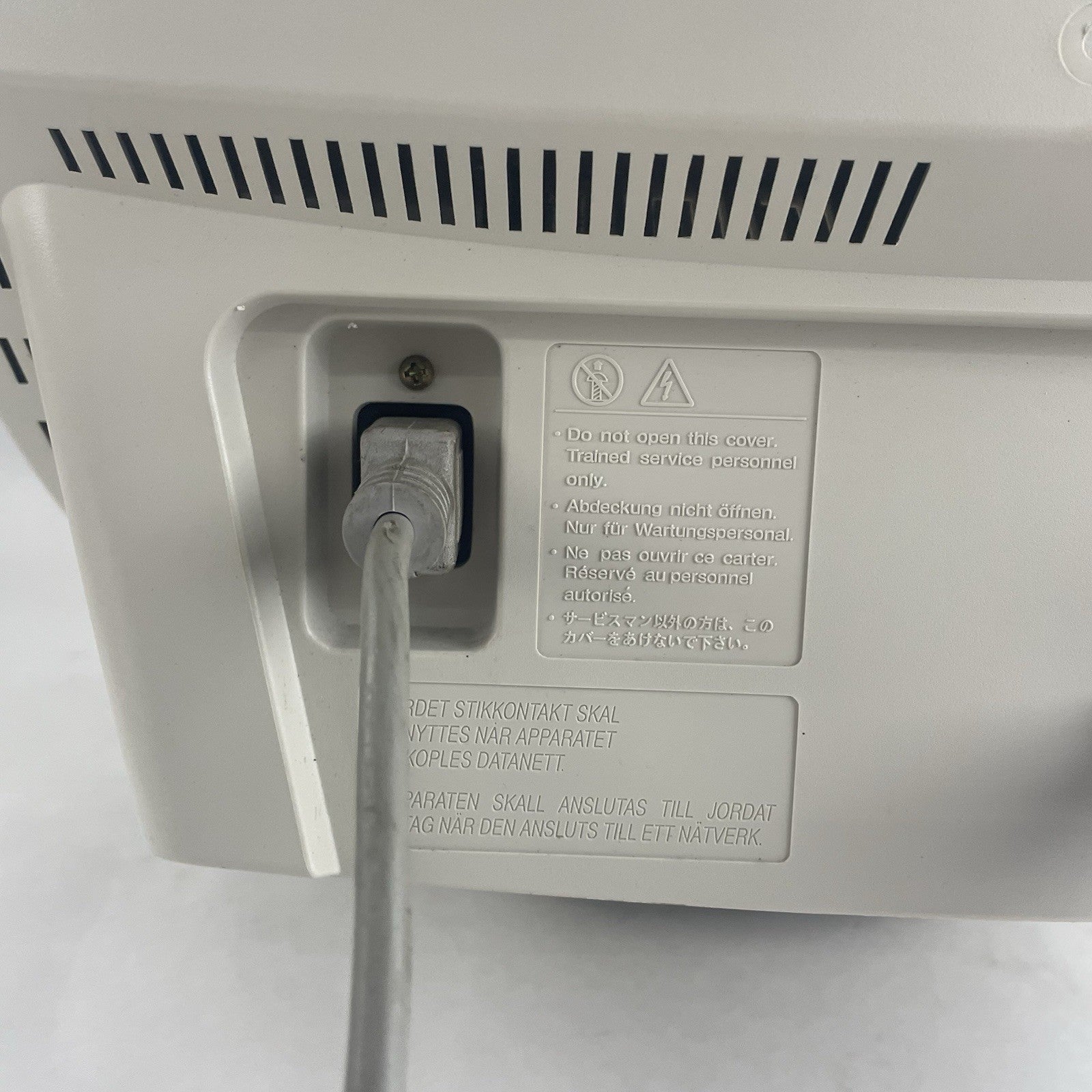 Gateway VX920 Diamondtron NF 17" Flatscreen CRT Monitor 1600x1200 85Hz9