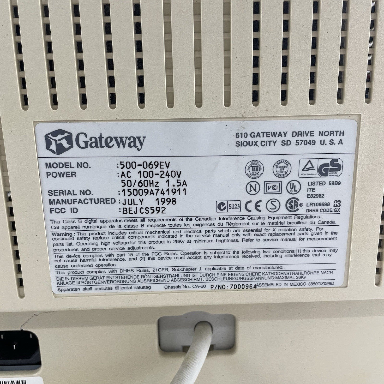 Gateway 14” CRT Computer Monitor EV500-069EV Tested8