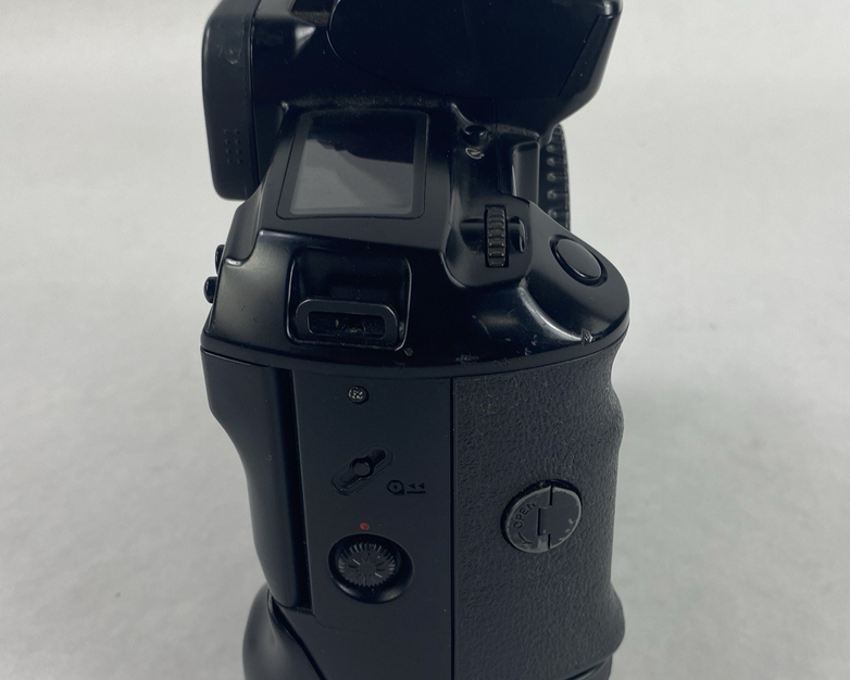 Canon EOS 5 Quartz Date 35mm SLR Camera
