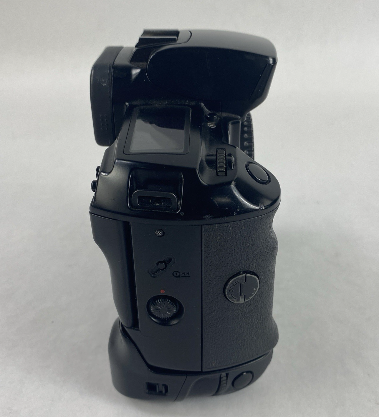 Canon EOS 5 Quartz Date 35mm SLR Camera4