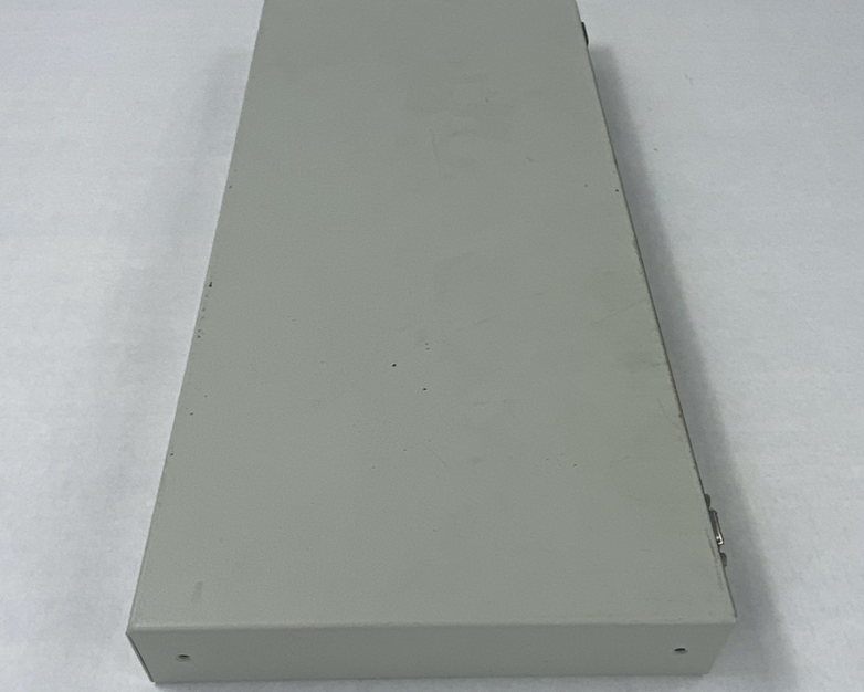 Avocent Outlook 1160ES 16 Port KVM Switch Power Tested No Power Cord