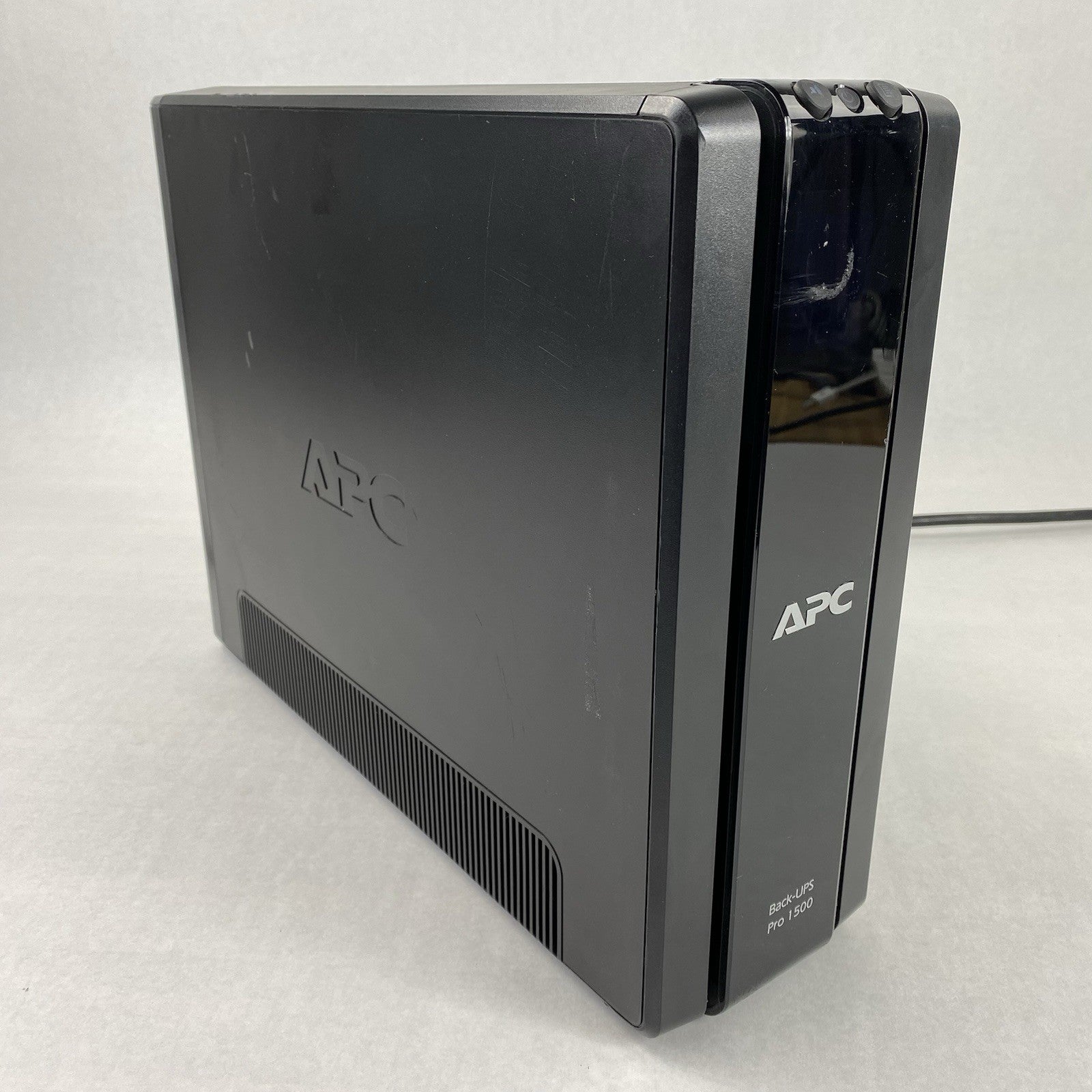 APC Back-UPS Pro 1500 BR1500G Uninterruptible Power Supply No Battery Tested