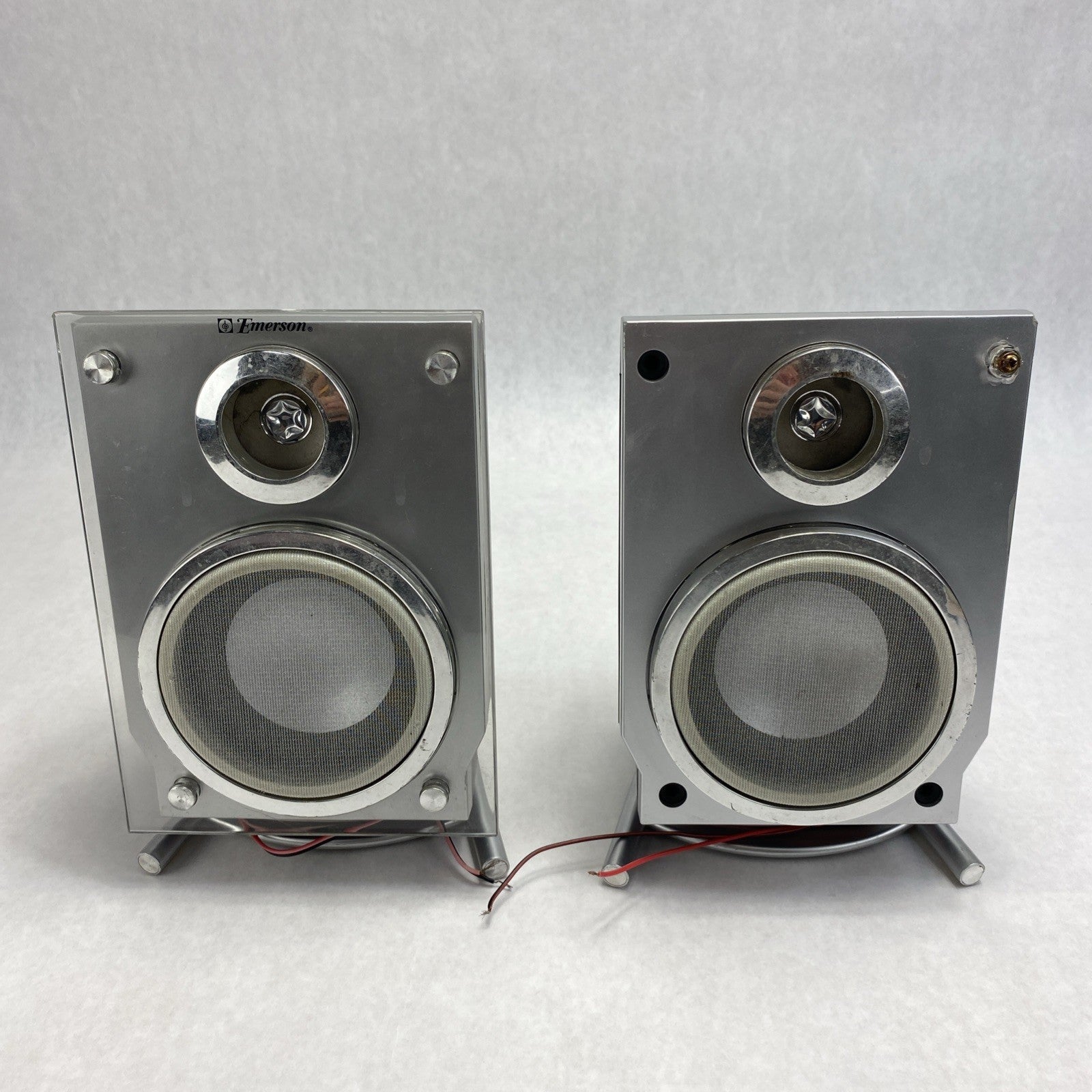 Emerson MS3108 3 CD Changer AM/FM Radio With Speakers - For Parts or Repair2