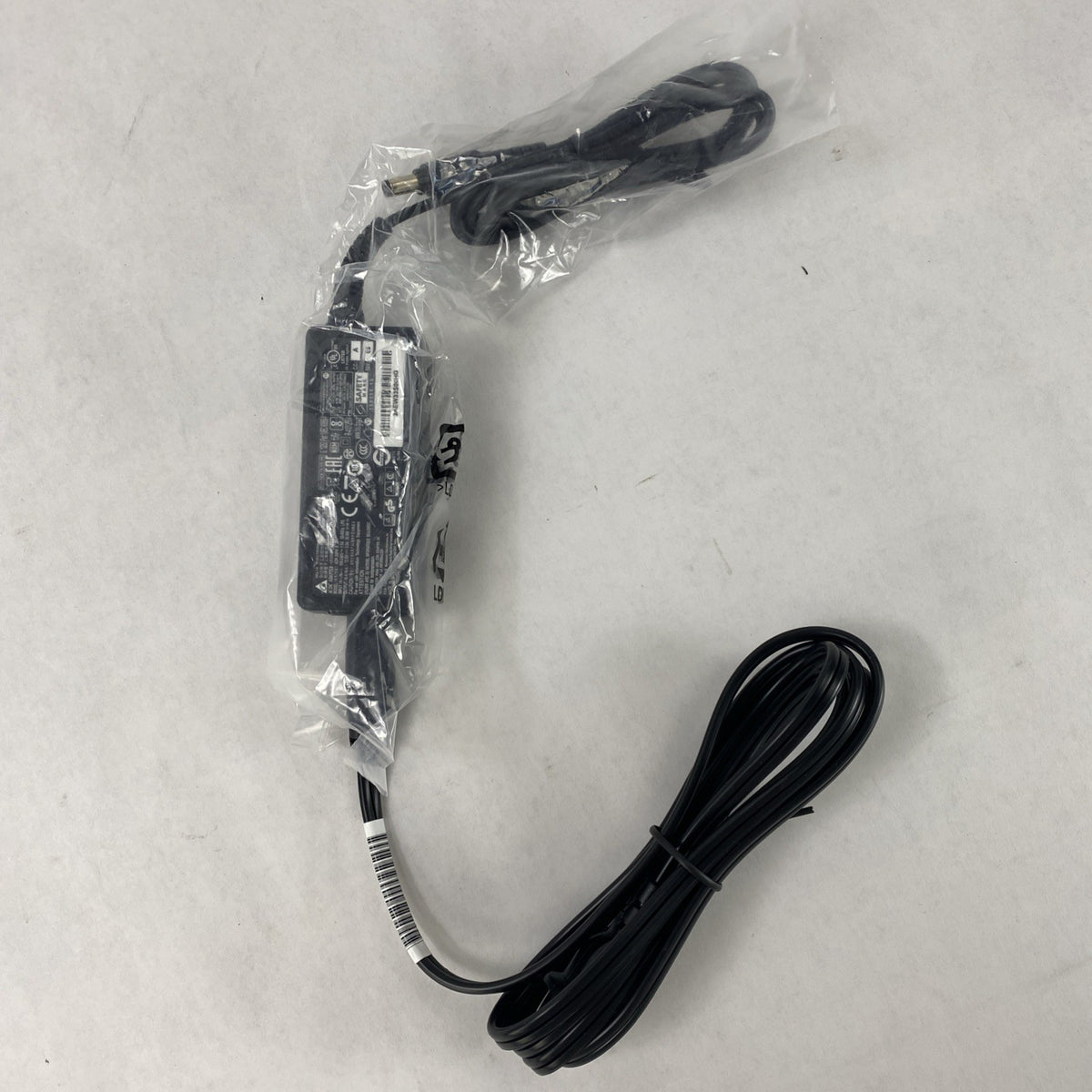 Delta ADP-36PH A 36 W 12V 3.0A Small Barrel AC Adapter - Lot of 31