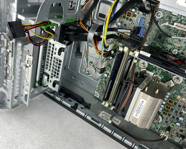 HP EliteDesk 800 G1 SFF Intel Core i5-4590 3.30GHz 8GB RAM No HDD No OS