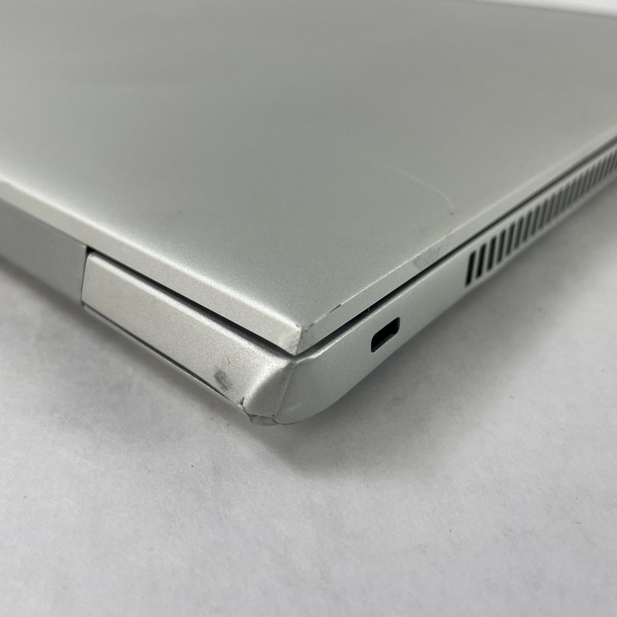 HP EliteBook 850 G6 15.6" i5-8365U 1.60 GHz 16 GB RAM No SSD/OS/AC - Corner12