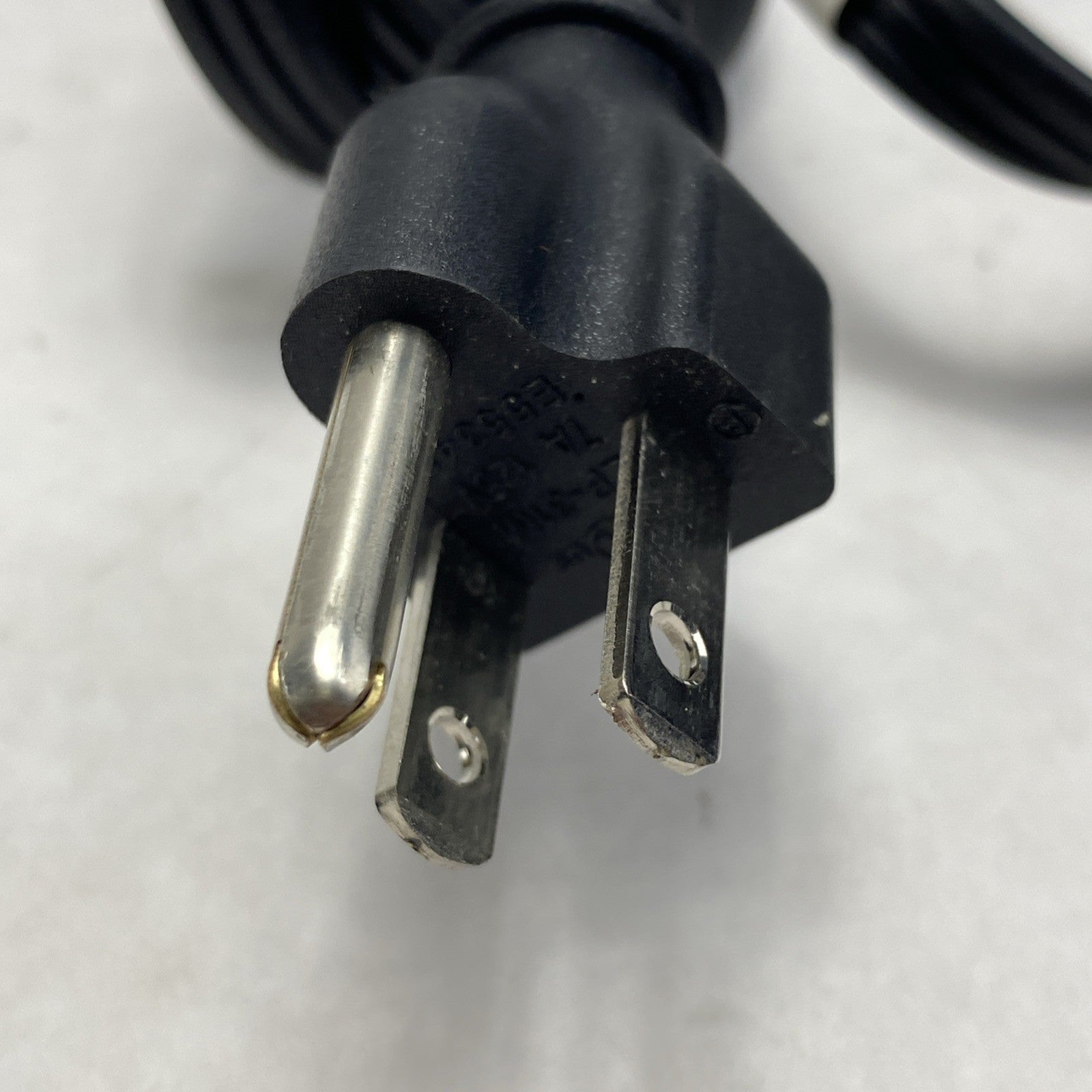 HP PPP009D 65W 19.5V 3.33A 4.5mm Laptop AC Adapter w/ Power Cord - Lot of 44