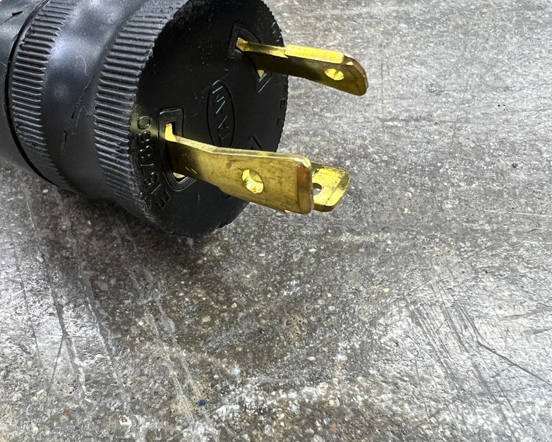 Geist XPBM240-103D20TL5 Smart PDU NEMA 5-20R Plug 30A 120V 24 Outlets