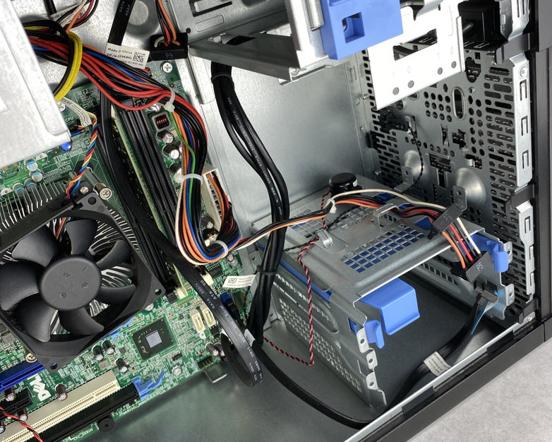 Dell OptiPlex 990 MT Intel Core i5-2400 3.10GHz 4GB RAM No HDD No OS