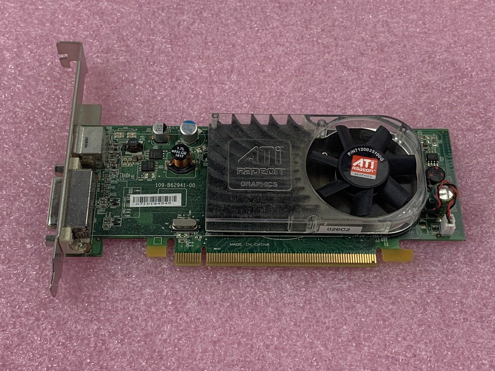 ATI Radeon 109-B27631-00 256MB ATI-102-B27602B Video Card - Green