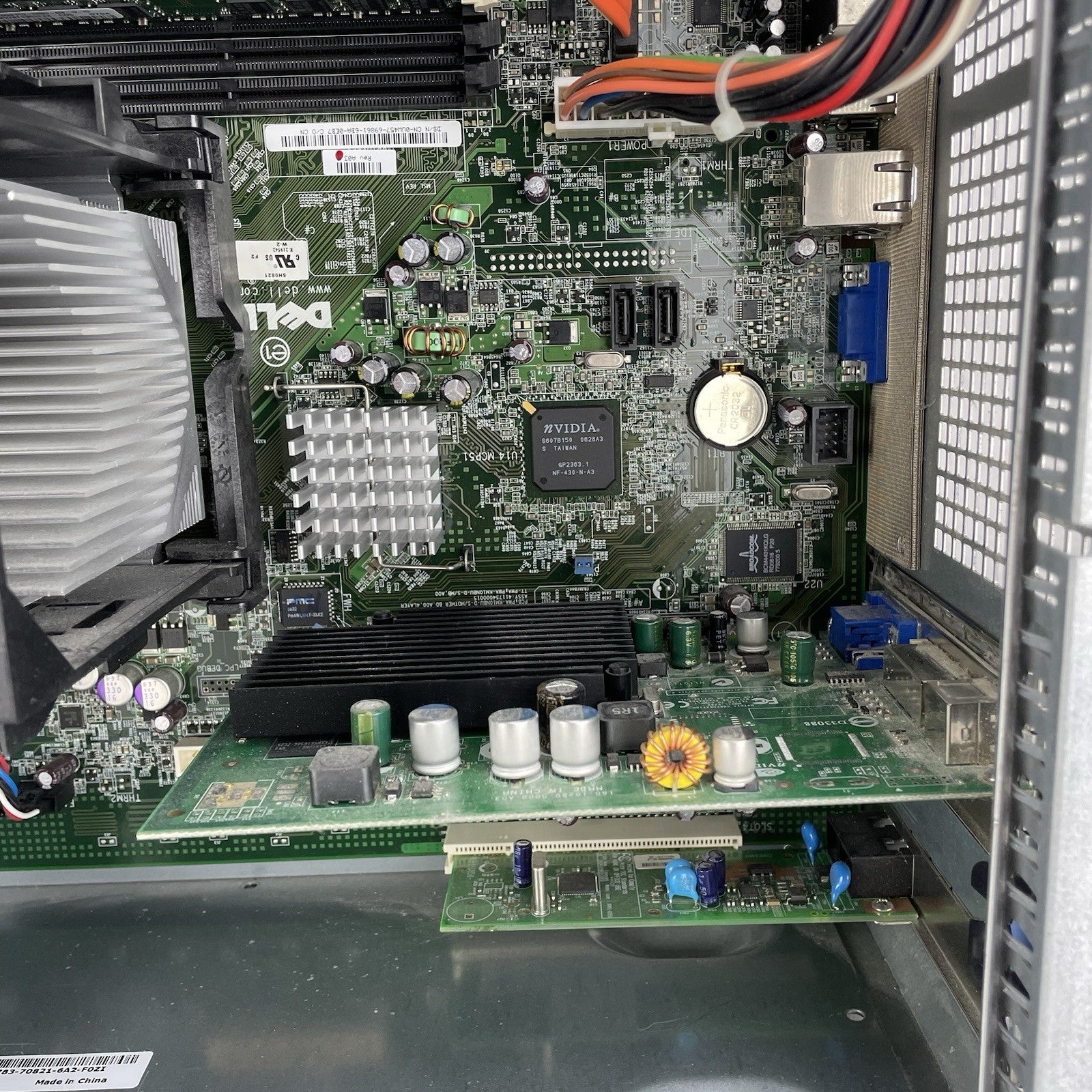 DELL Dimension Athlon E521 AMD 64 x2 3800+ GHz 2 GB RAM No HDD No OS