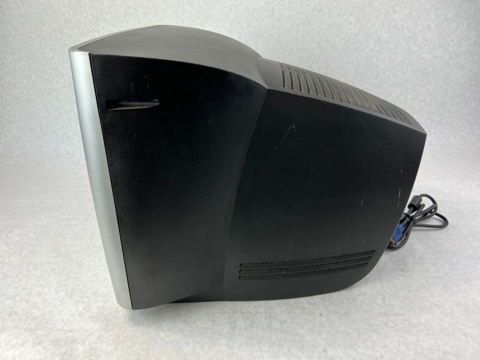 HP Compaq CV7500 17" Color Monitor 262243-339 1024x768 @85Hz NO STAND